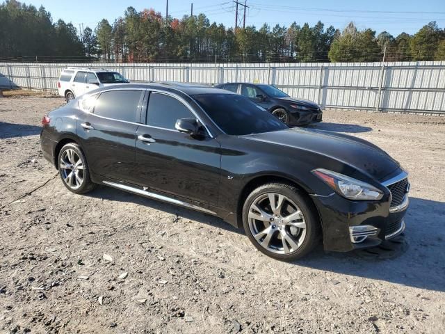 2015 Infiniti Q70 3.7