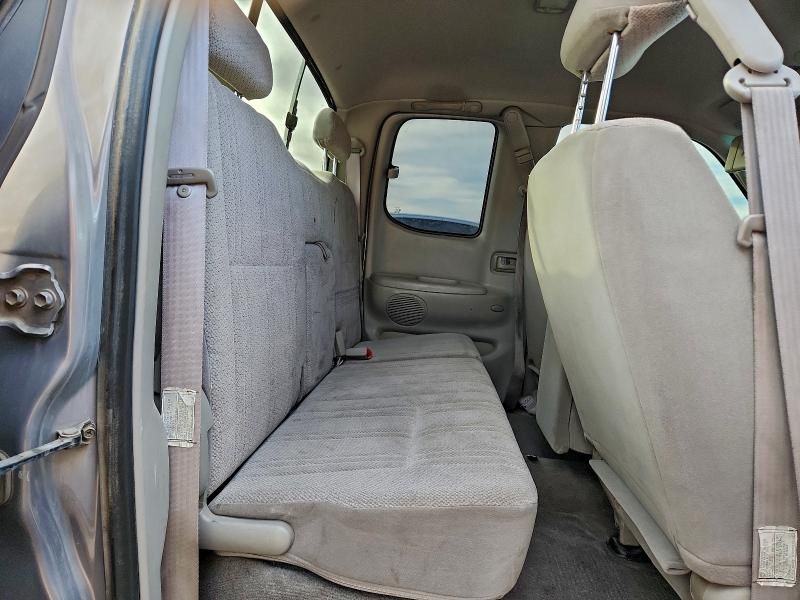 2000 Toyota Tundra Access cab
