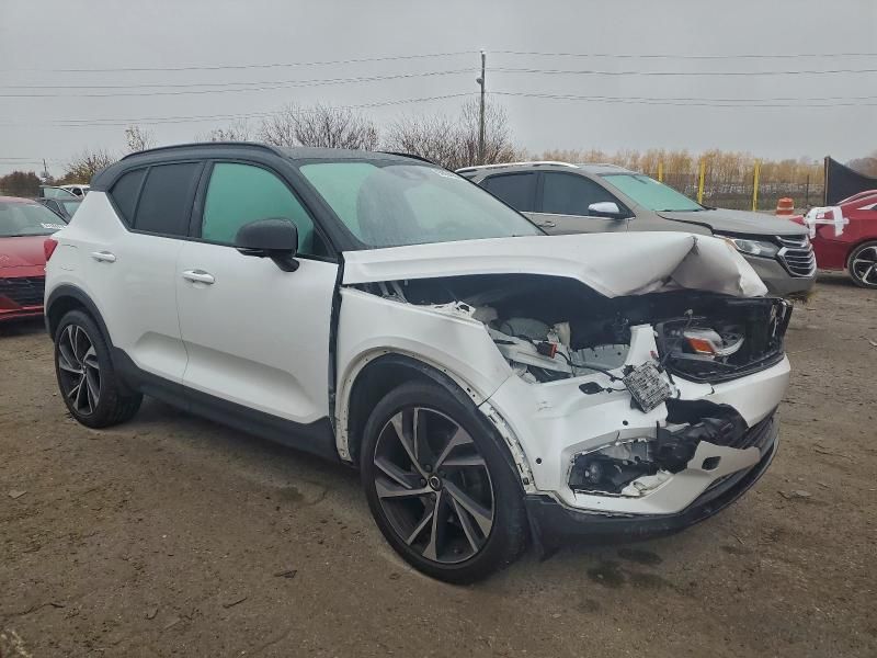 2021 Volvo Xc40 T5 R-design