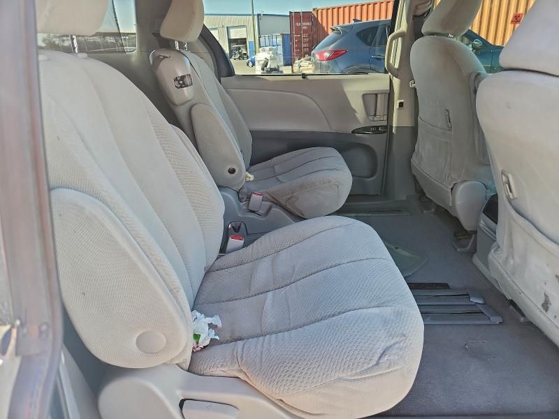 2011 Toyota Sienna