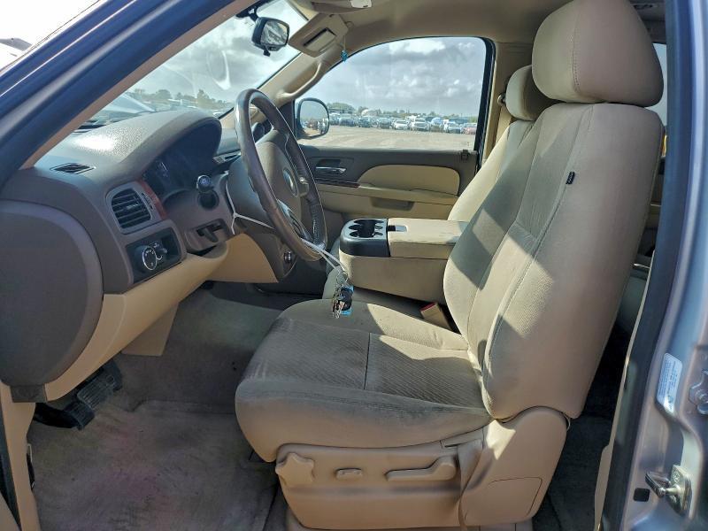 2013 Chevrolet Tahoe C1500 ls
