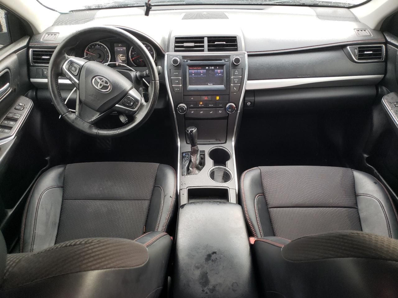 2016 Toyota Camry le