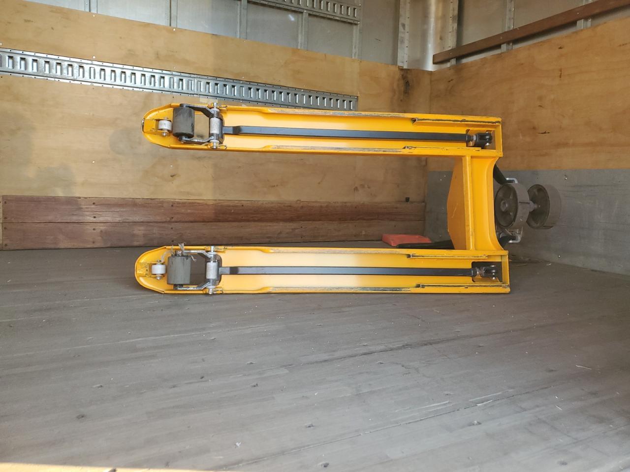 2016 International MA025 BOX Truck