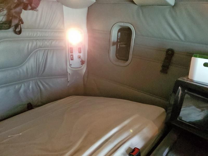 2018 Freightliner Columbia Semi Truck