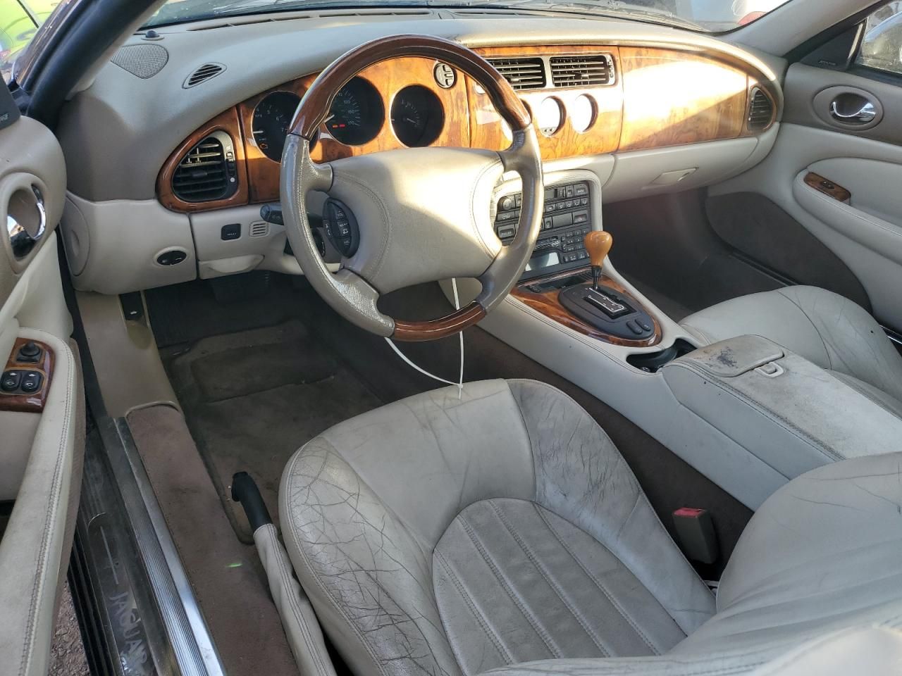 2000 Jaguar XK8