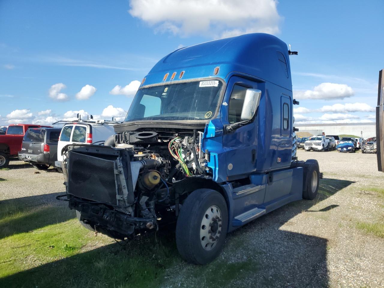 2019 Freightliner Cascadia 126 Semi Truck