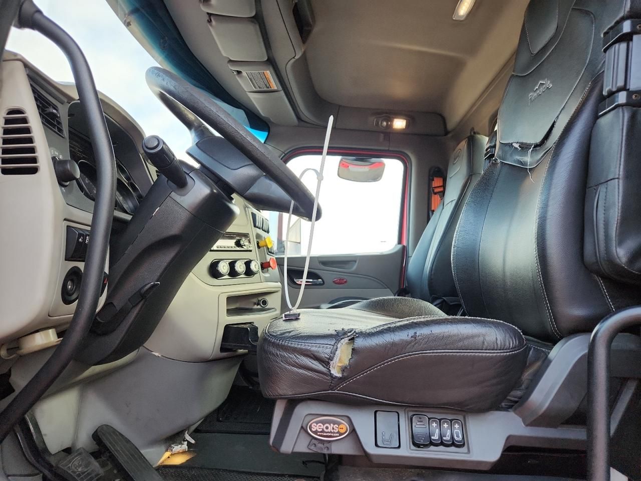 2020 Peterbilt Tractor 2020 Peterbilt 579 Semi Truck