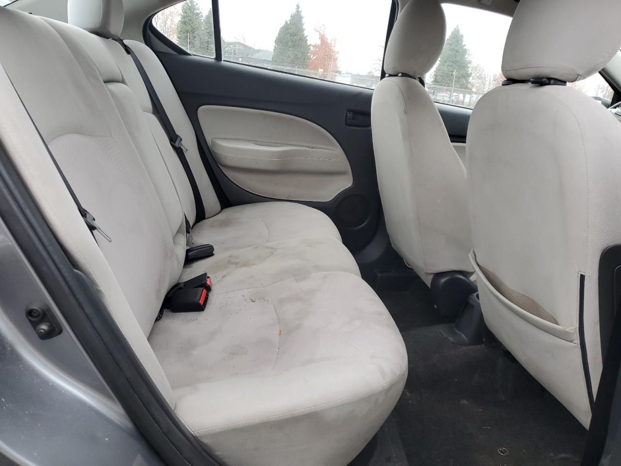 2017 Mitsubishi Mirage G4 es