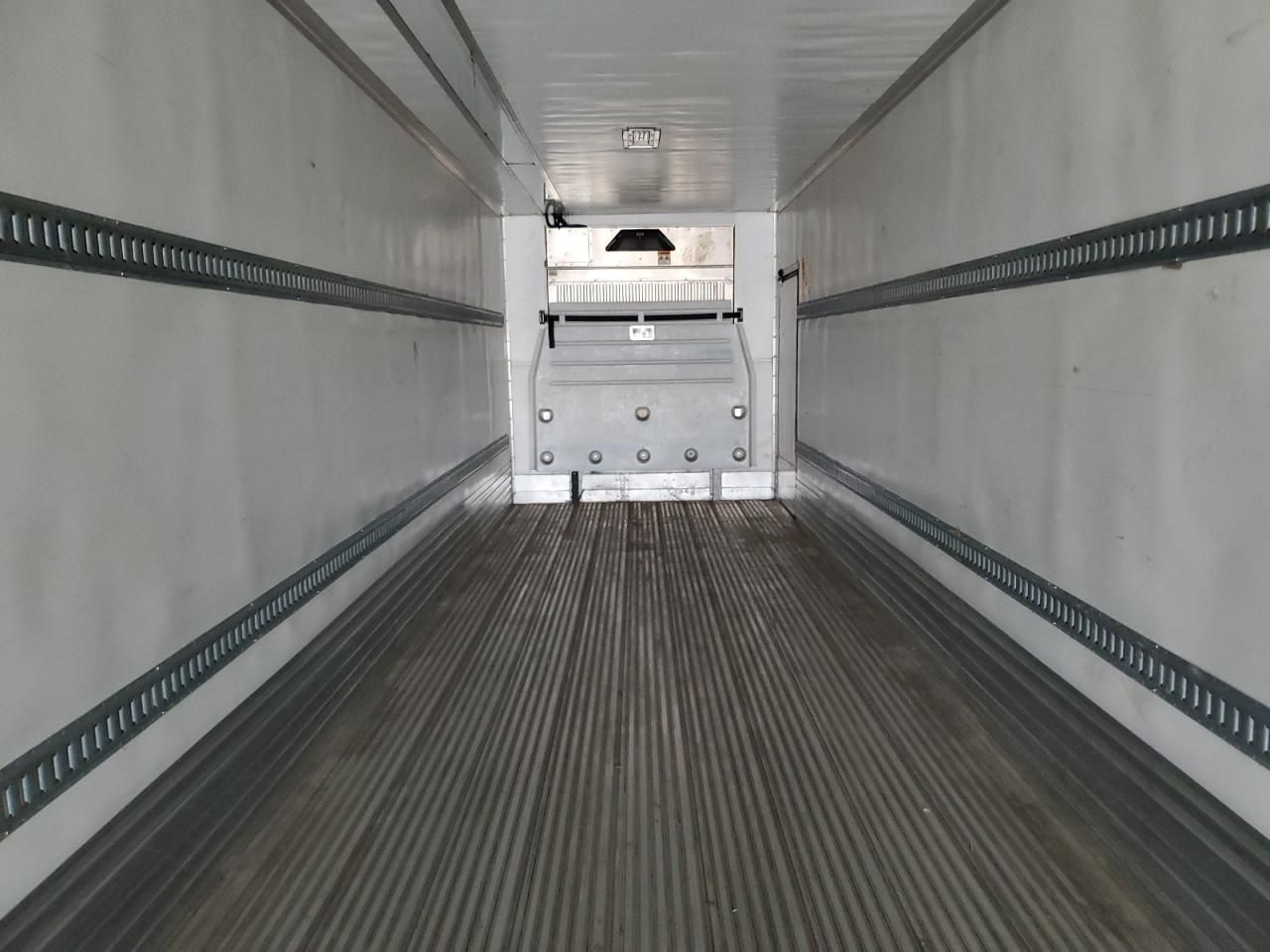 2017 Utility Refrigerated Van Trailer