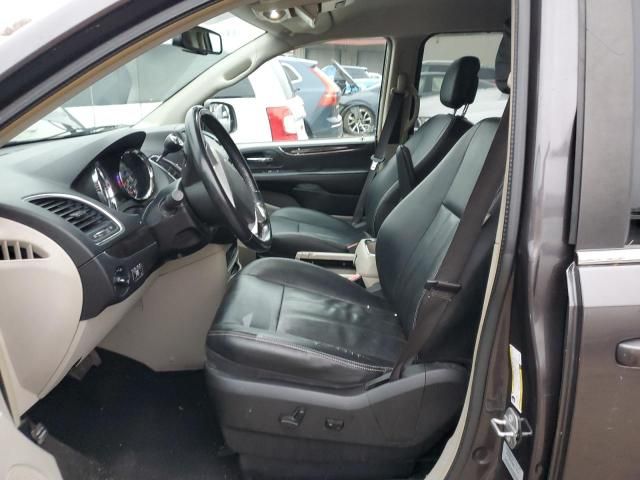 2015 Chrysler Town & Country Touring