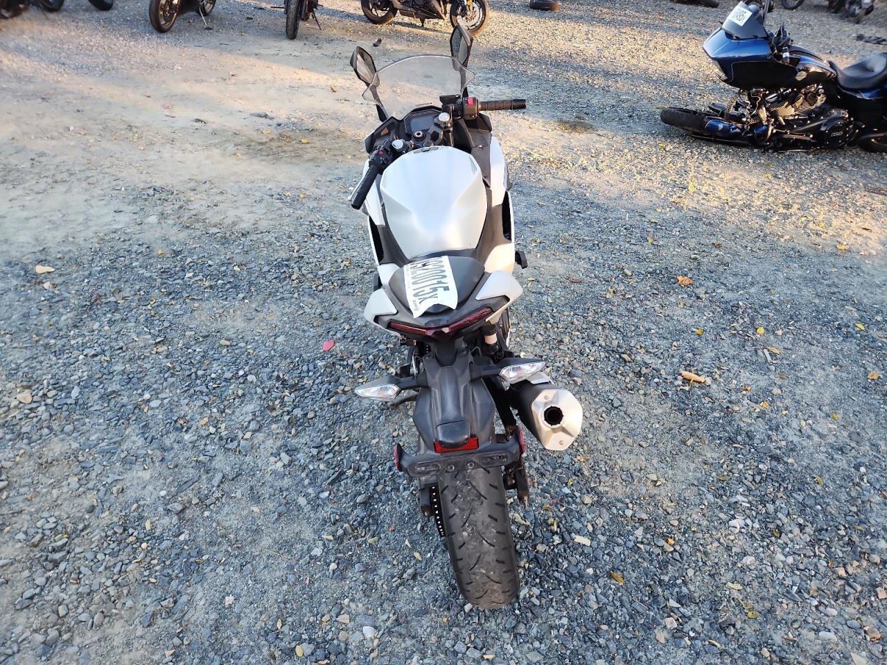 2024 Kawasaki Ex500