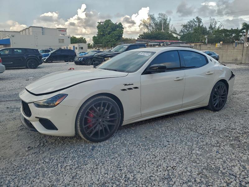 2023 Maserati Ghibli Modena