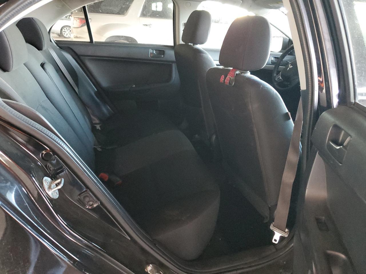 2015 Mitsubishi Lancer es