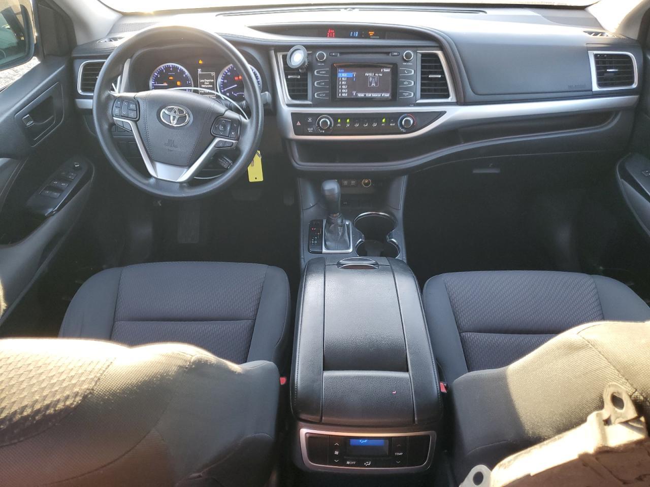 2018 Toyota Highlander le