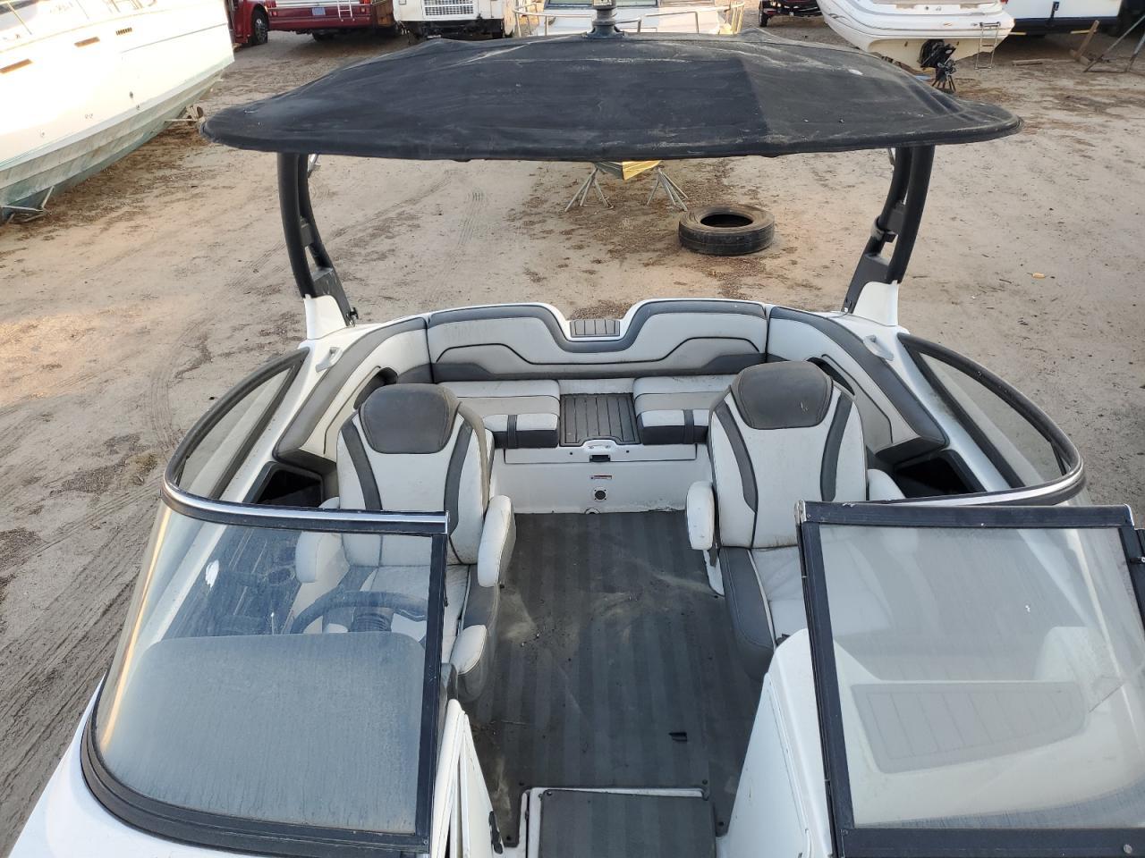 2019 Yamaha Boat
