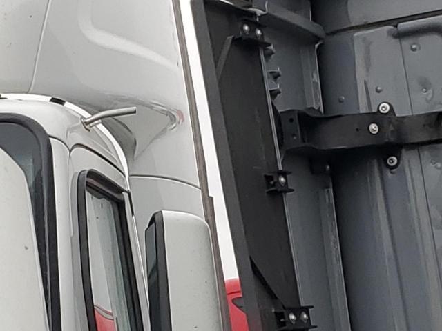 2017 Peterbilt 579 Semi Truck