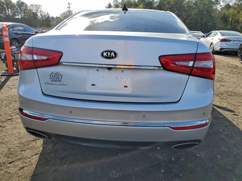 2016 KIA Cadenza Luxury