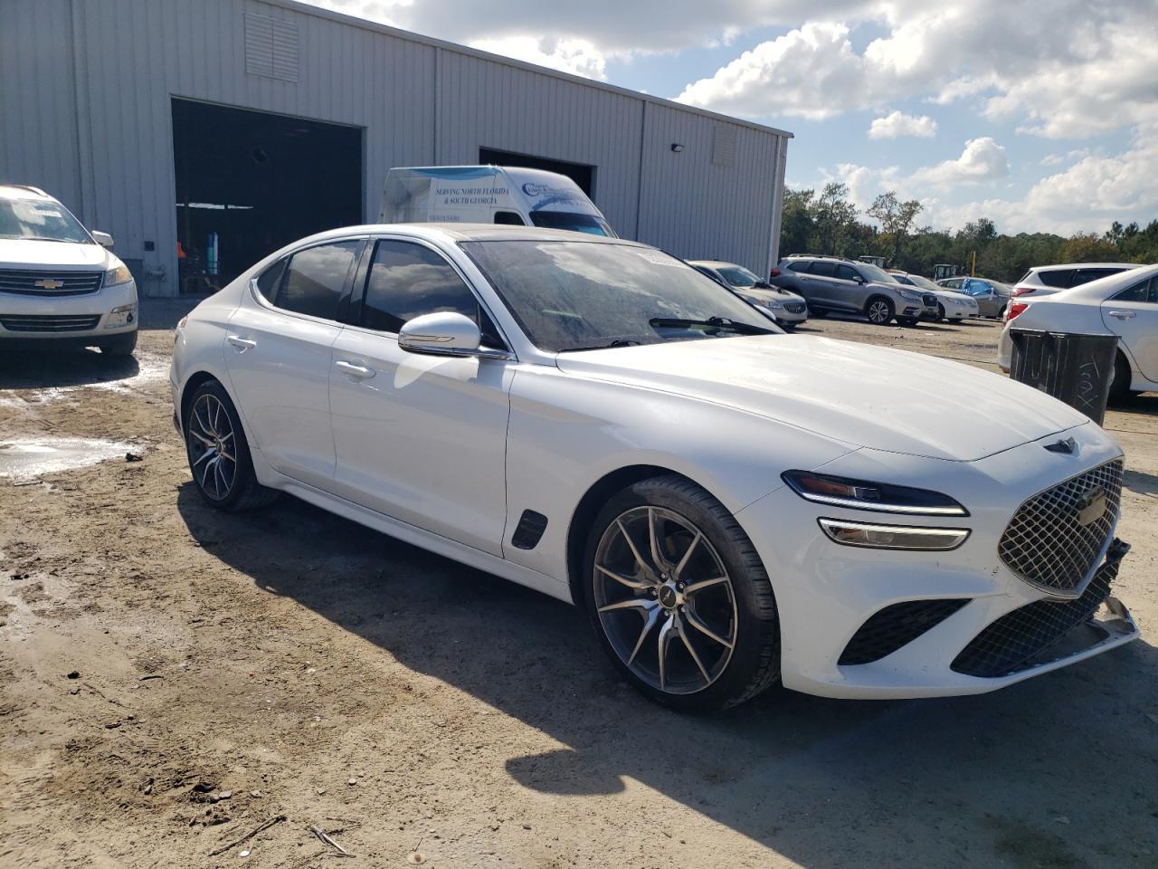 2022 Genesis G70 Base