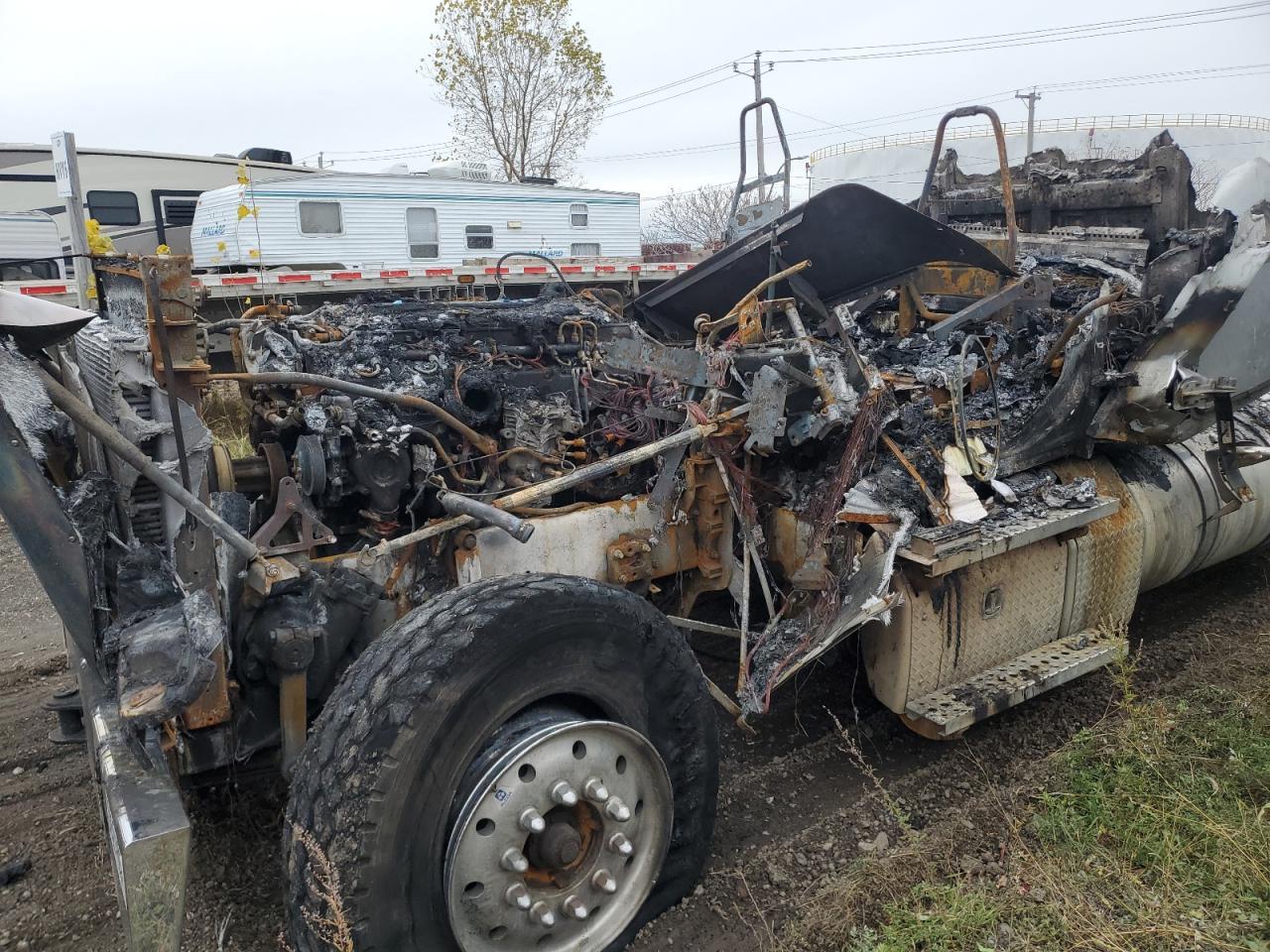 2020 Freigliner 122SD