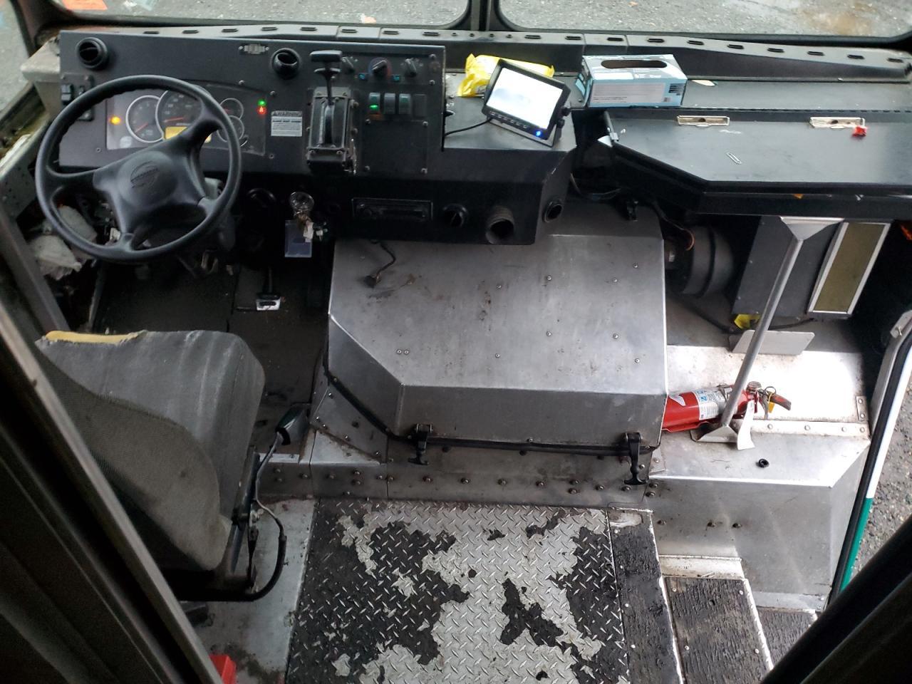 2008 Workhorse Custom Chassis 2008 Workhorse W62 Delivery Truck