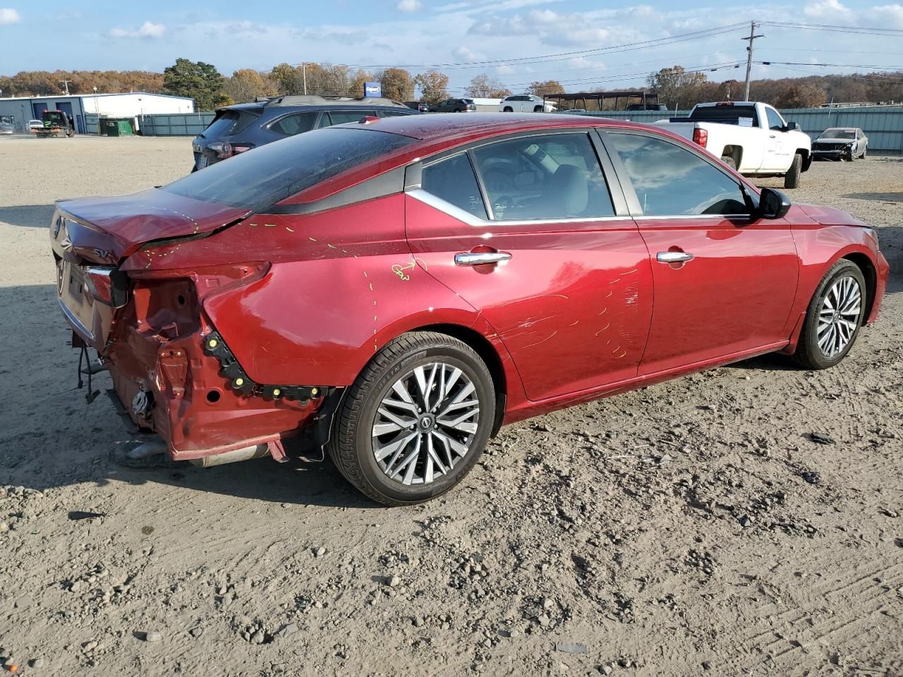 2024 Nissan Altima sv