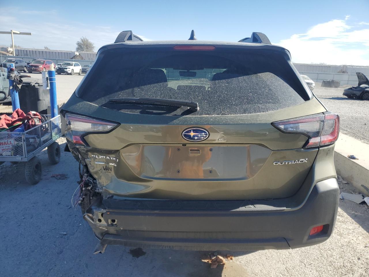2025 Subaru Outback Premium