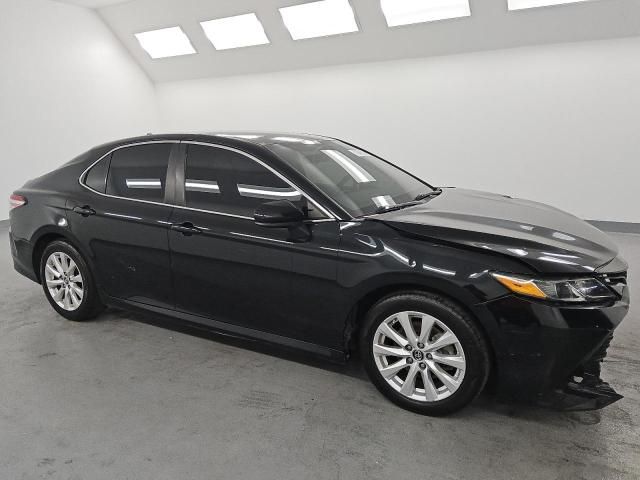 2019 Toyota Camry le