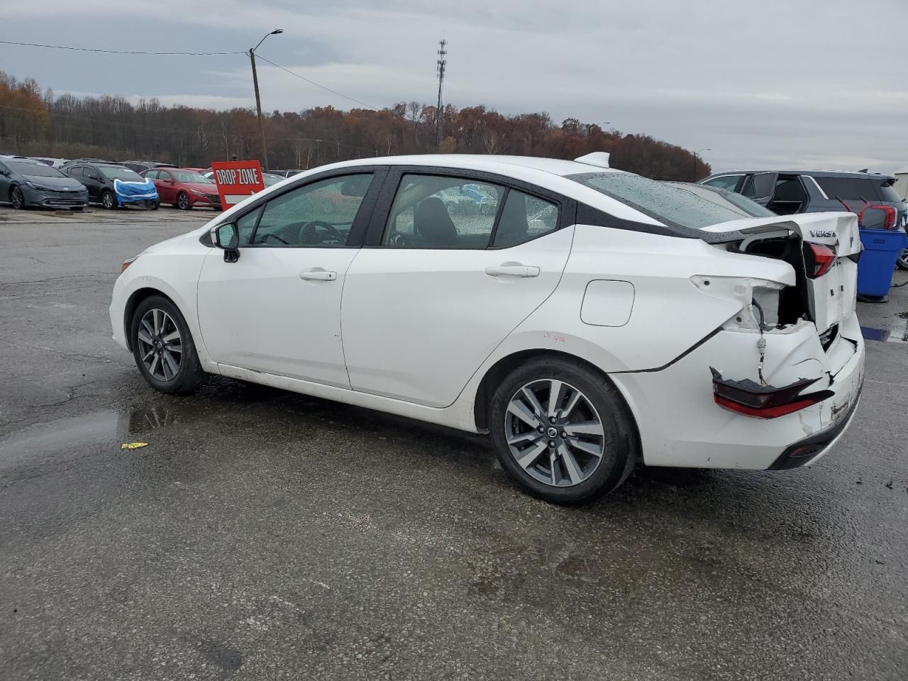 2021 Nissan Versa sv
