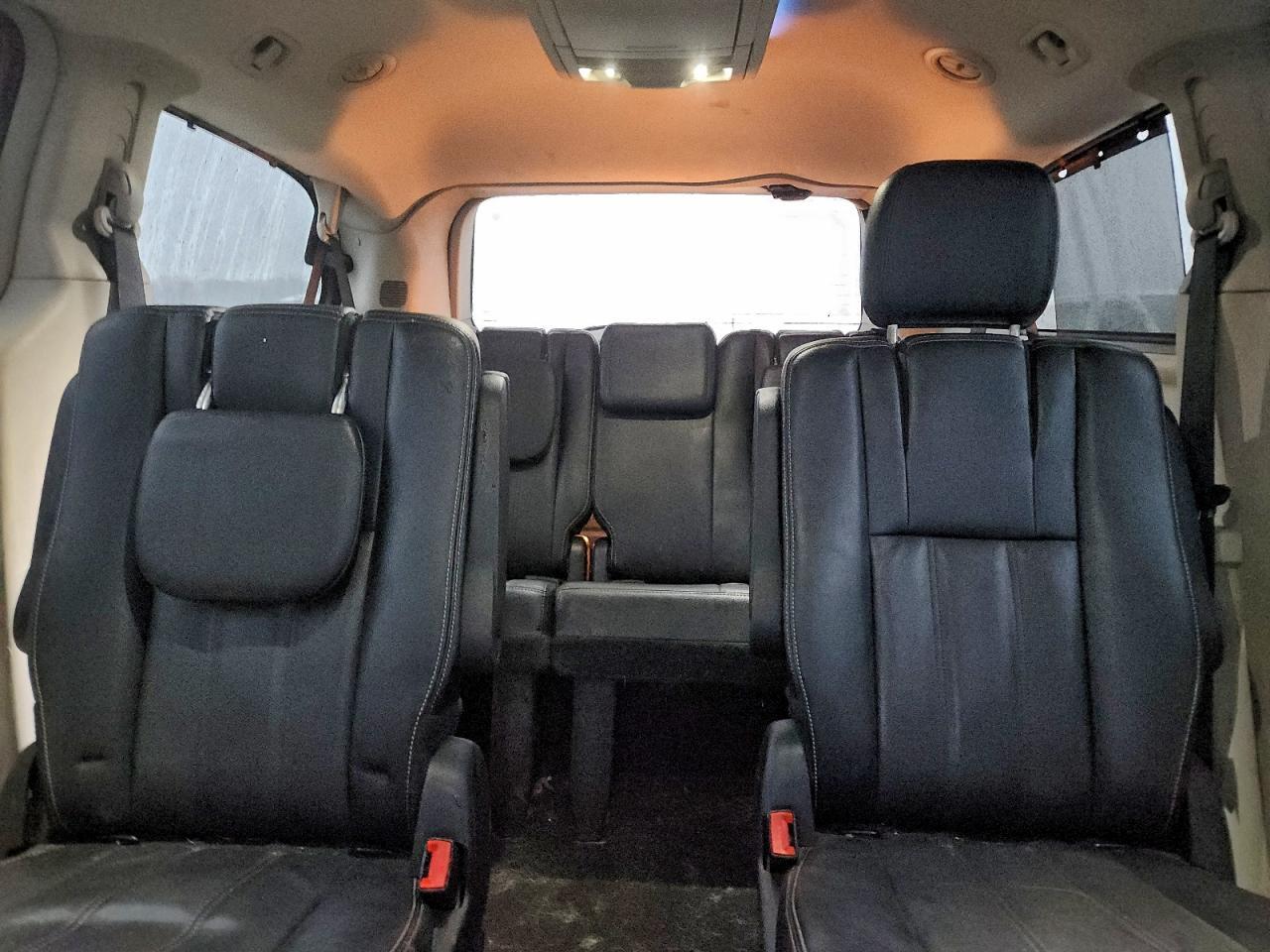 2015 Chrysler Town & Country Touring