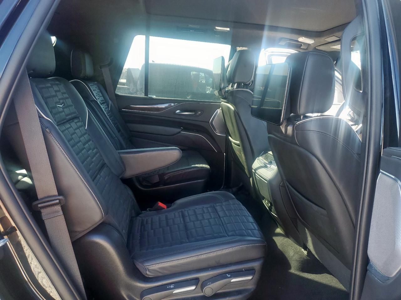 2022 Cadillac Escalade Sport Platinum