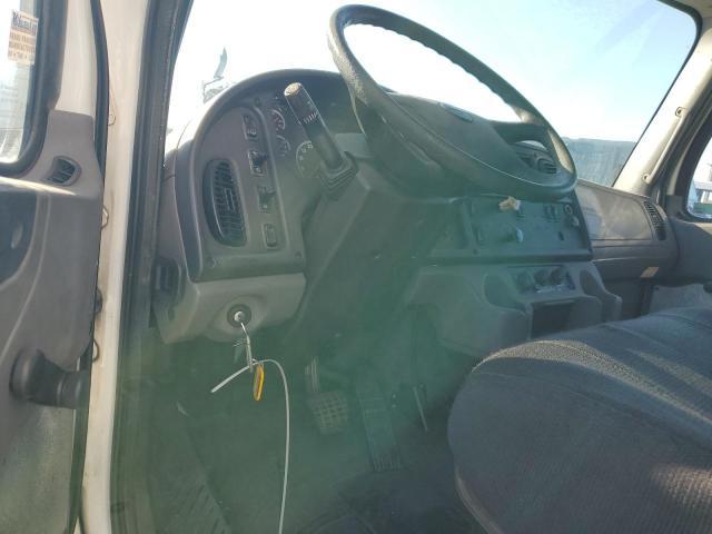 2014 Freightliner Business Class M2 BOX Truck