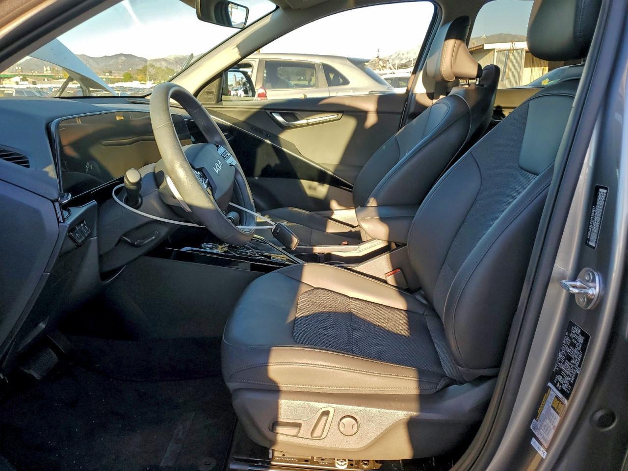 2024 KIA Niro ex