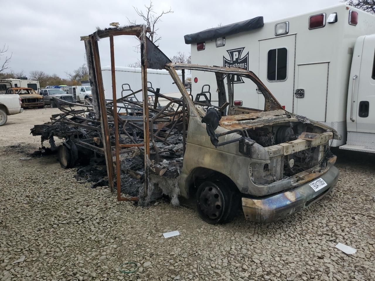 2004 Ford Econoline E350 Super Duty Cutaway Van