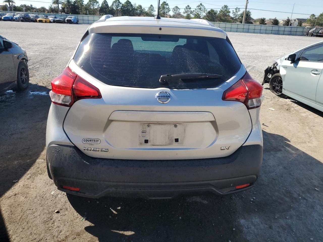 2018 Nissan Kicks sv