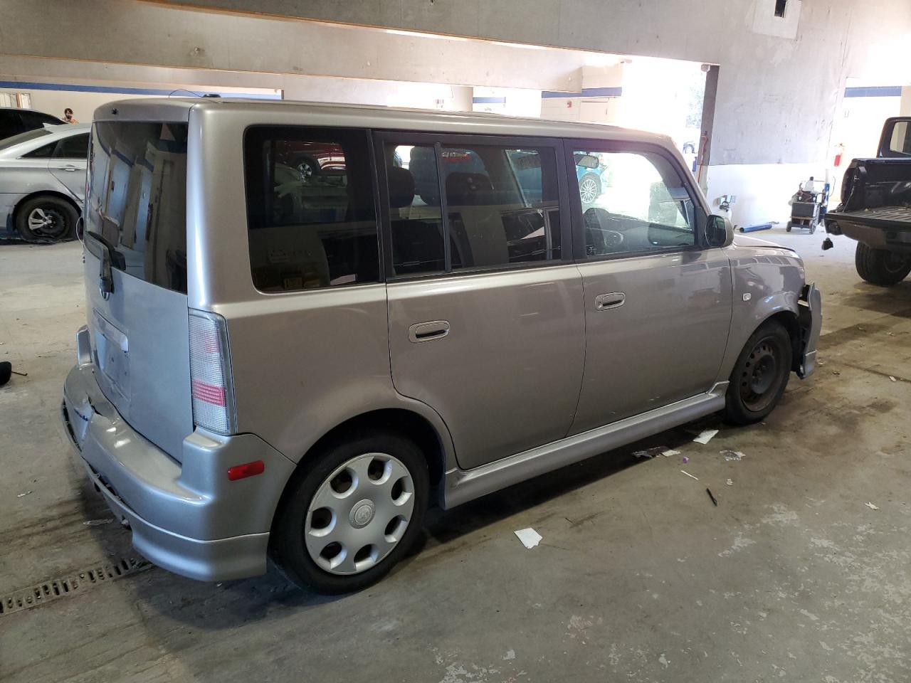 2004 Scion XB