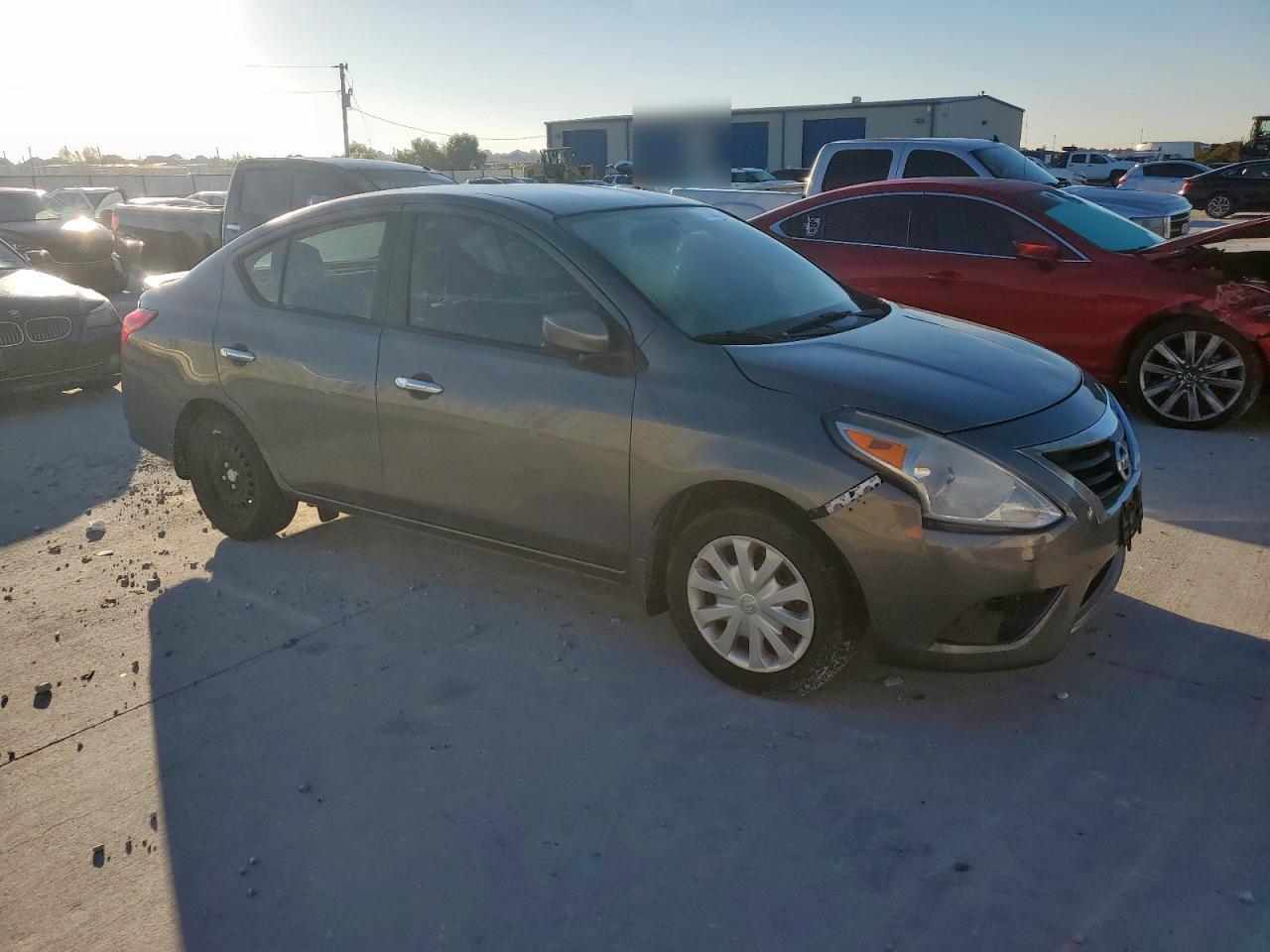 2016 Nissan Versa s