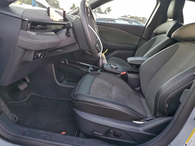 2024 Ford Mustang Mach-e gt