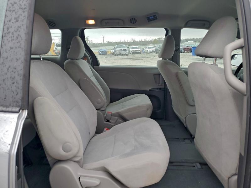 2016 Toyota Sienna