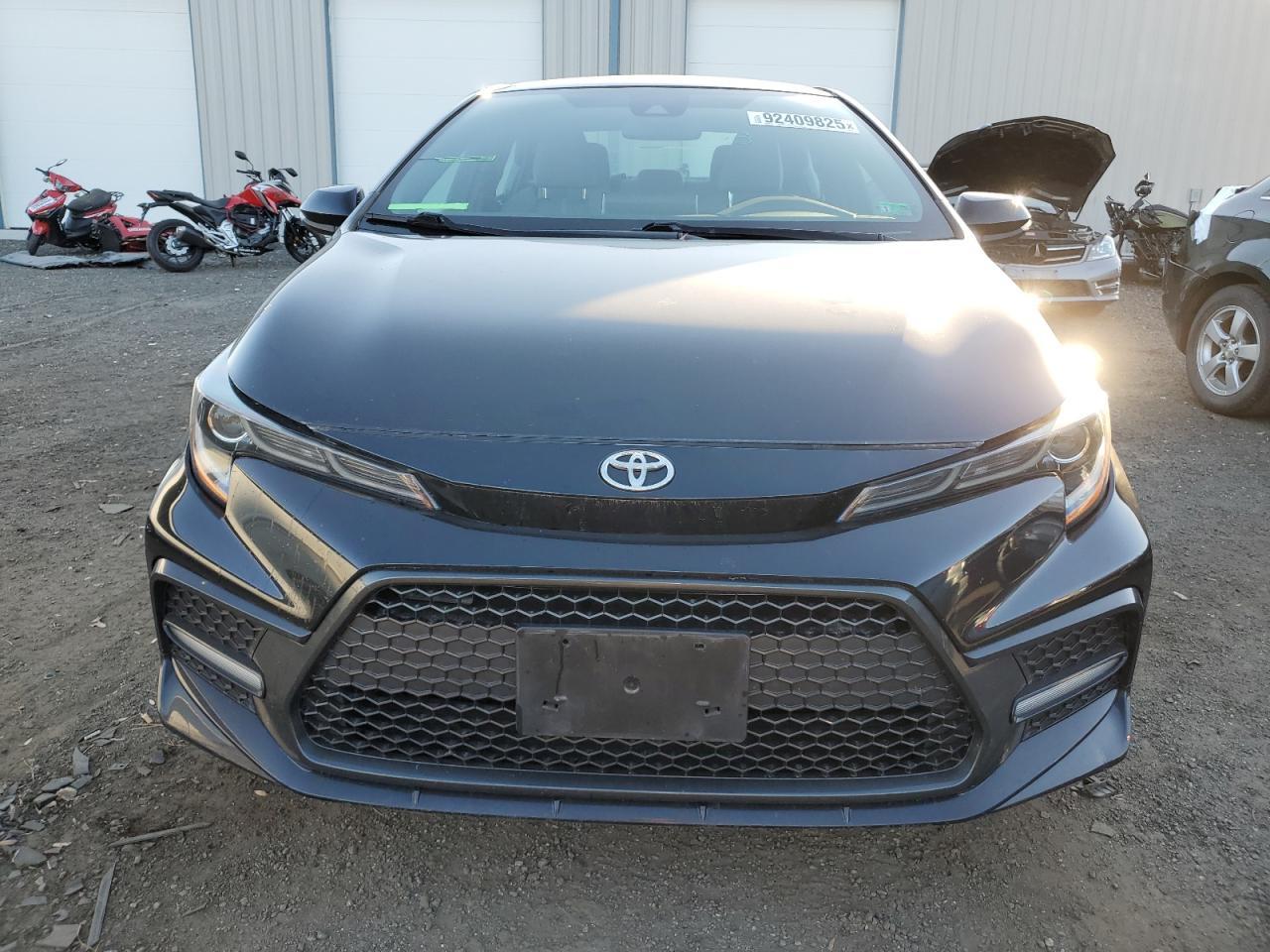 2020 Toyota Corolla se