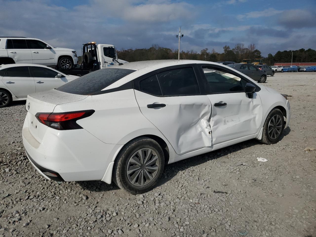 2020 Nissan Versa s