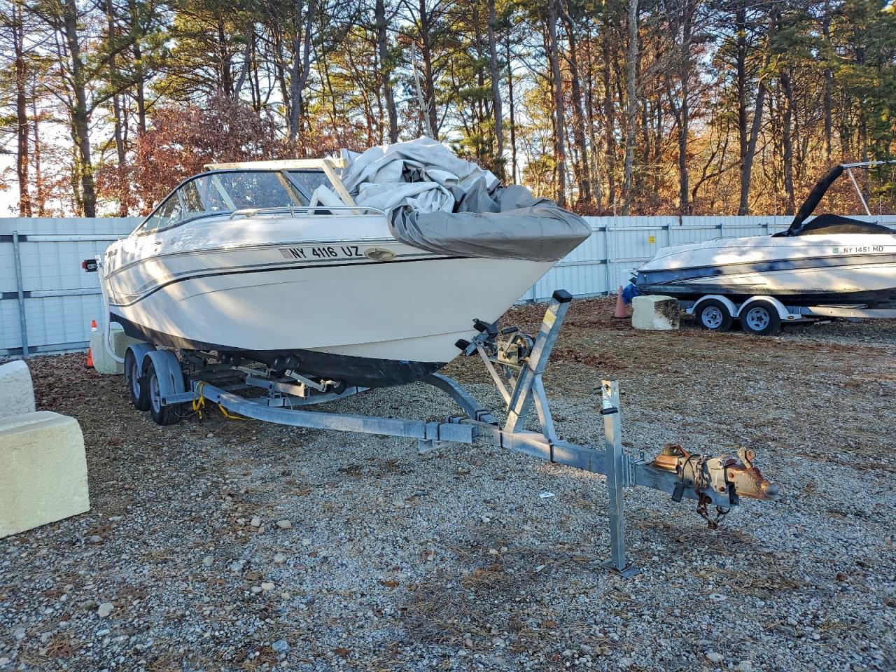 2002 Four Winds Boat