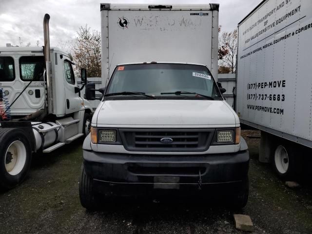 2002 Ford Econoline E550 Super Duty Cutaway van