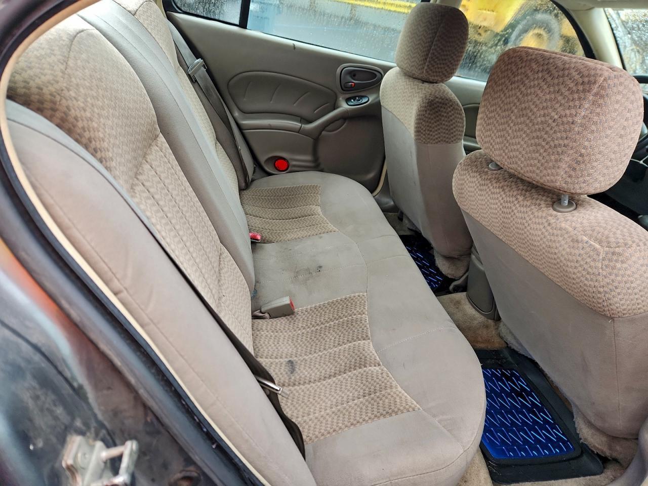 2004 Pontiac Grand am SE1