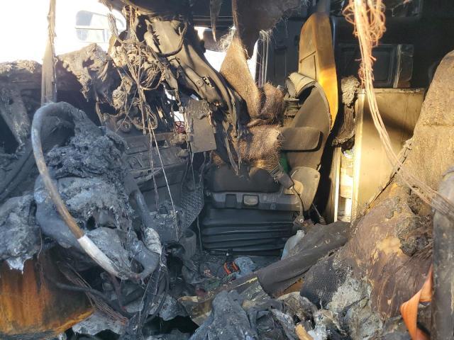 2021 Freightliner Cascadia 126 Semi Truck