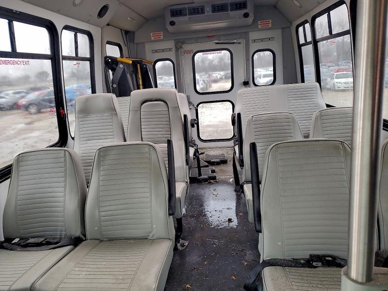 2016 Ford E450 Shuttle Bus