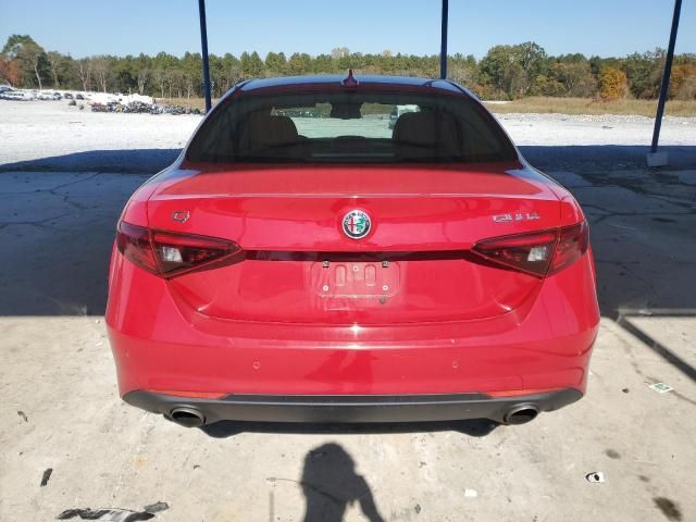 2017 Alfa Romeo Giulia Q4