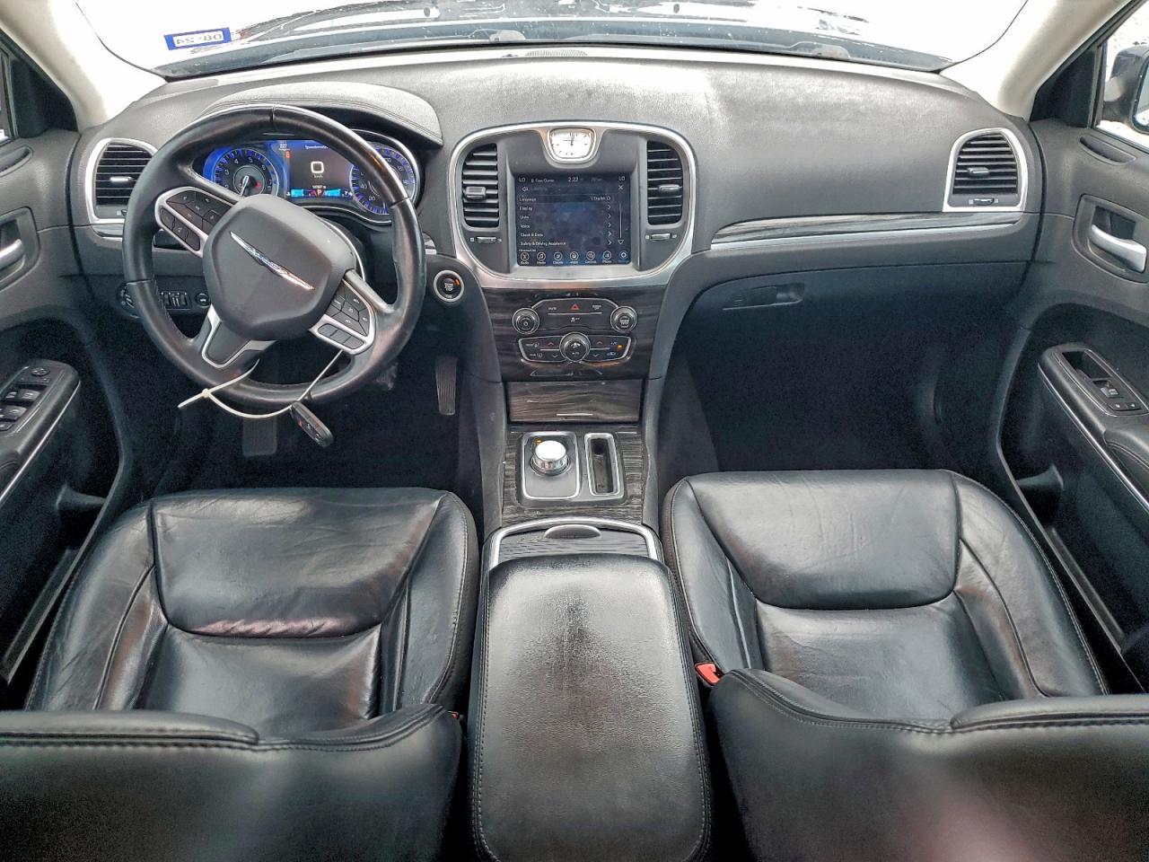 2017 Chrysler 300 Limited