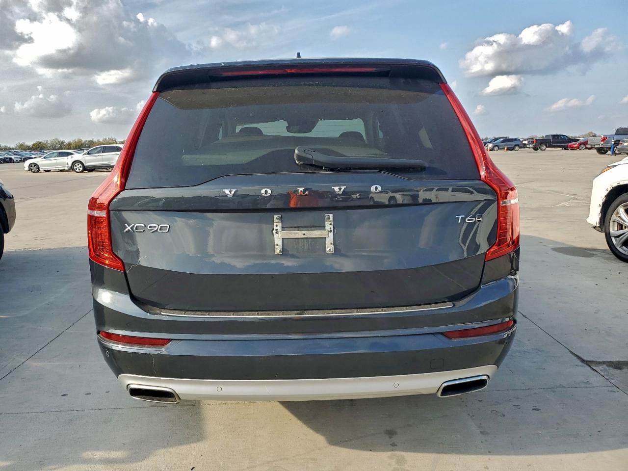 2021 Volvo Xc90 T6 Momentum