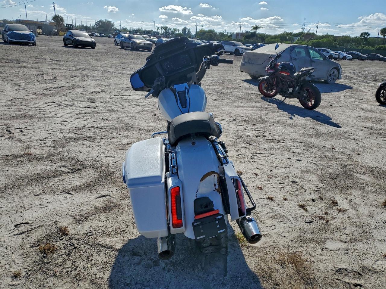2024 Harley-Davidson Flhx
