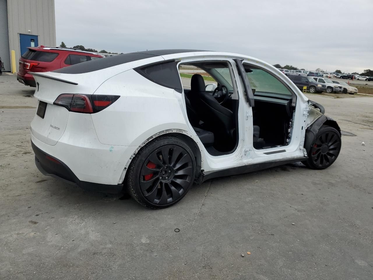 2023 Tesla Model y